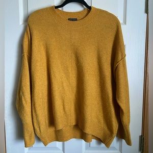 Vince Camuto Sweater